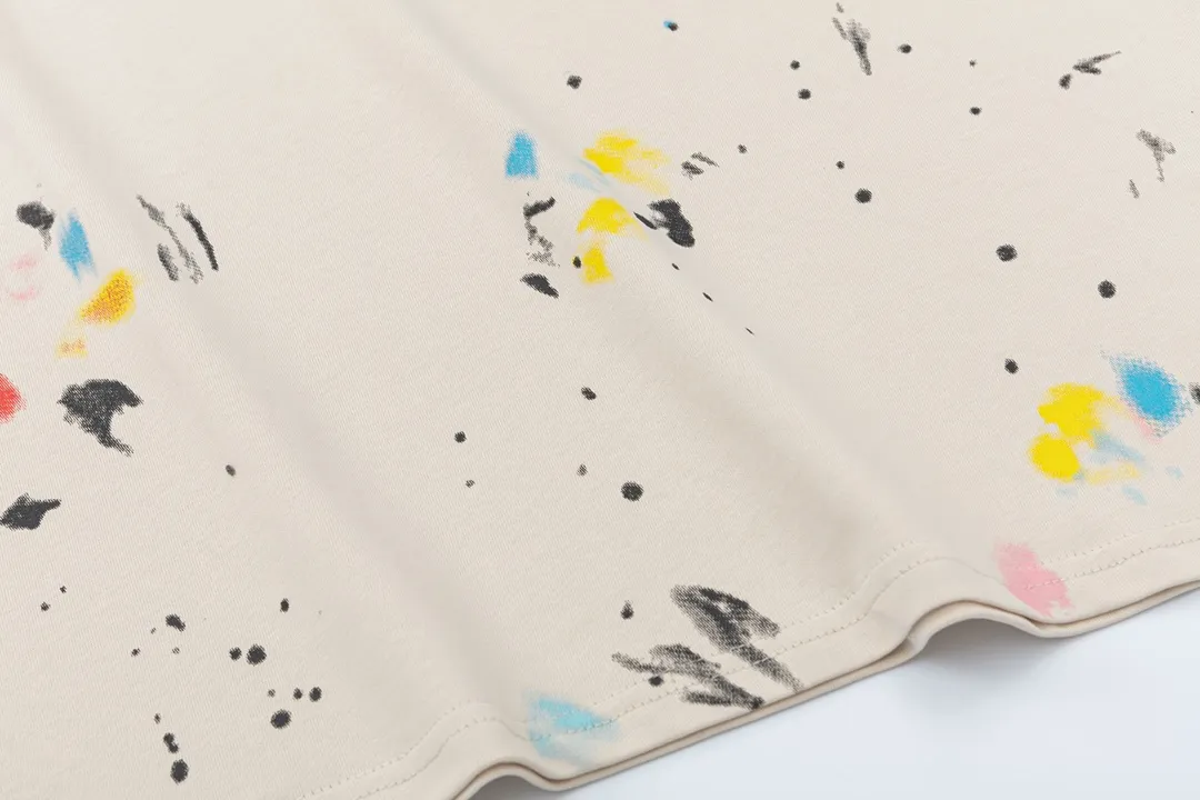 Model D136 Gallery dept American trendy brand full-body dot printed high street short-sleeved T-shirt. The printing is breathable, soft and non-sticky. After shrinking and shaping, it is soft, comfortable and breathable, does not pill, does not fade or change shape, S to XL, p110